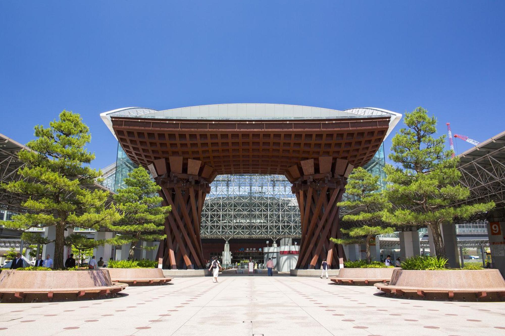 Апарт отель ゆいまーるeast - Yuimaru East Канандзава Экстерьер фото