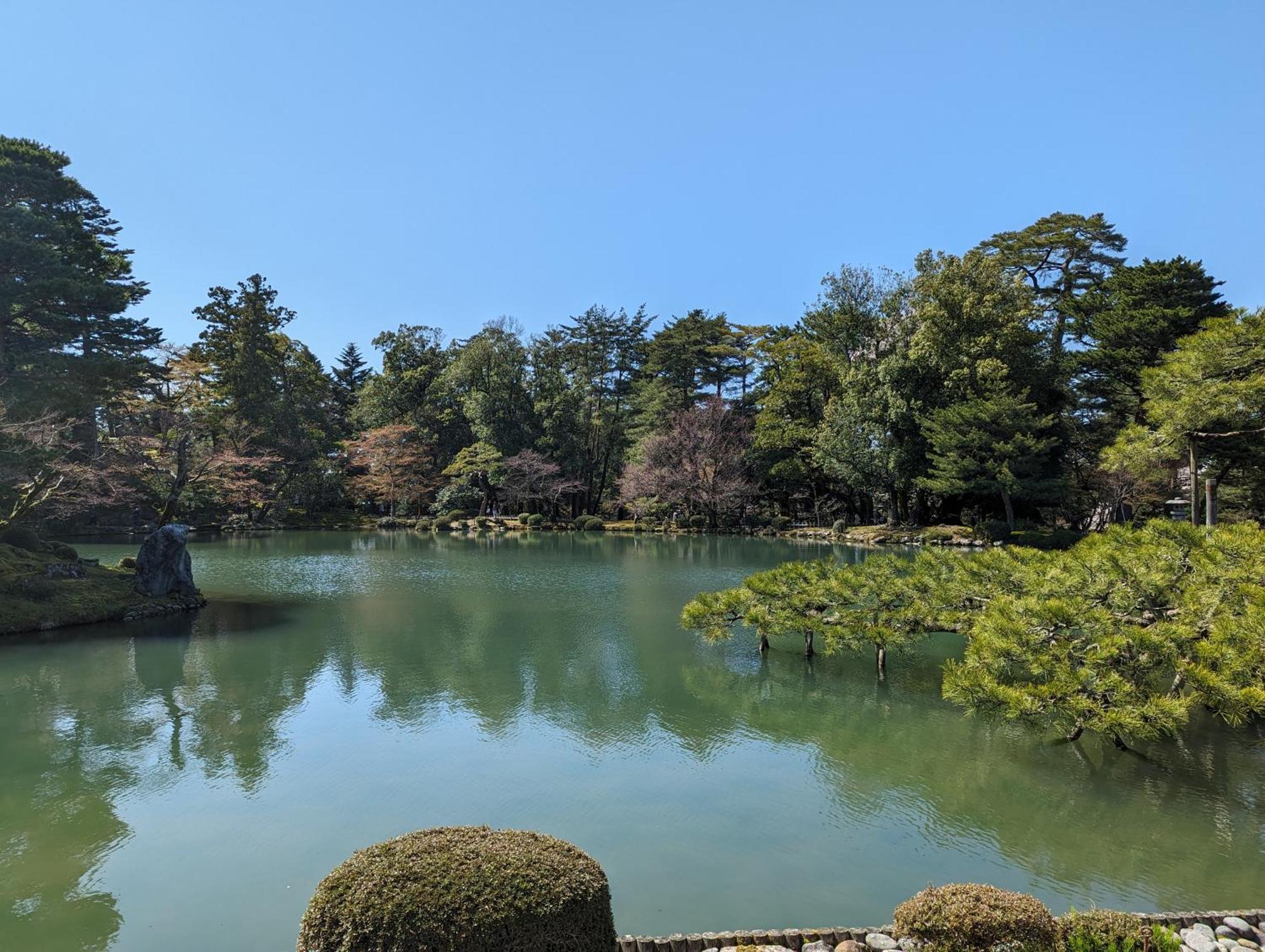 Апарт отель ゆいまーるeast - Yuimaru East Канандзава Экстерьер фото